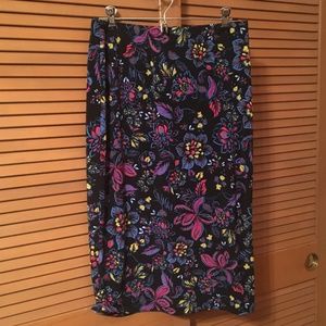 Ladies floral midi skirt